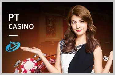 Bàn chơi Poker với các quân bài chung và chip, người chơi đang tập trung, màu xanh lá cây và vàng.